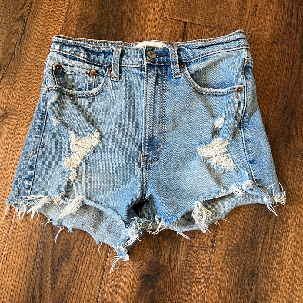 Abercrombie and Fitch high rise mom shorts size 26